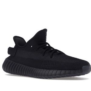 BRAND NEW YEEZYS WITH TAGS AUTHENTIC